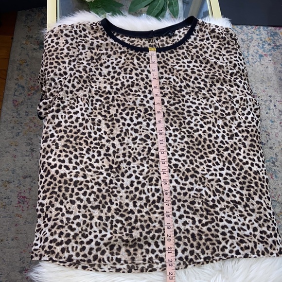 Torrid Chiffon Leopard Print sheer Top size 2 - Picture 8 of 16